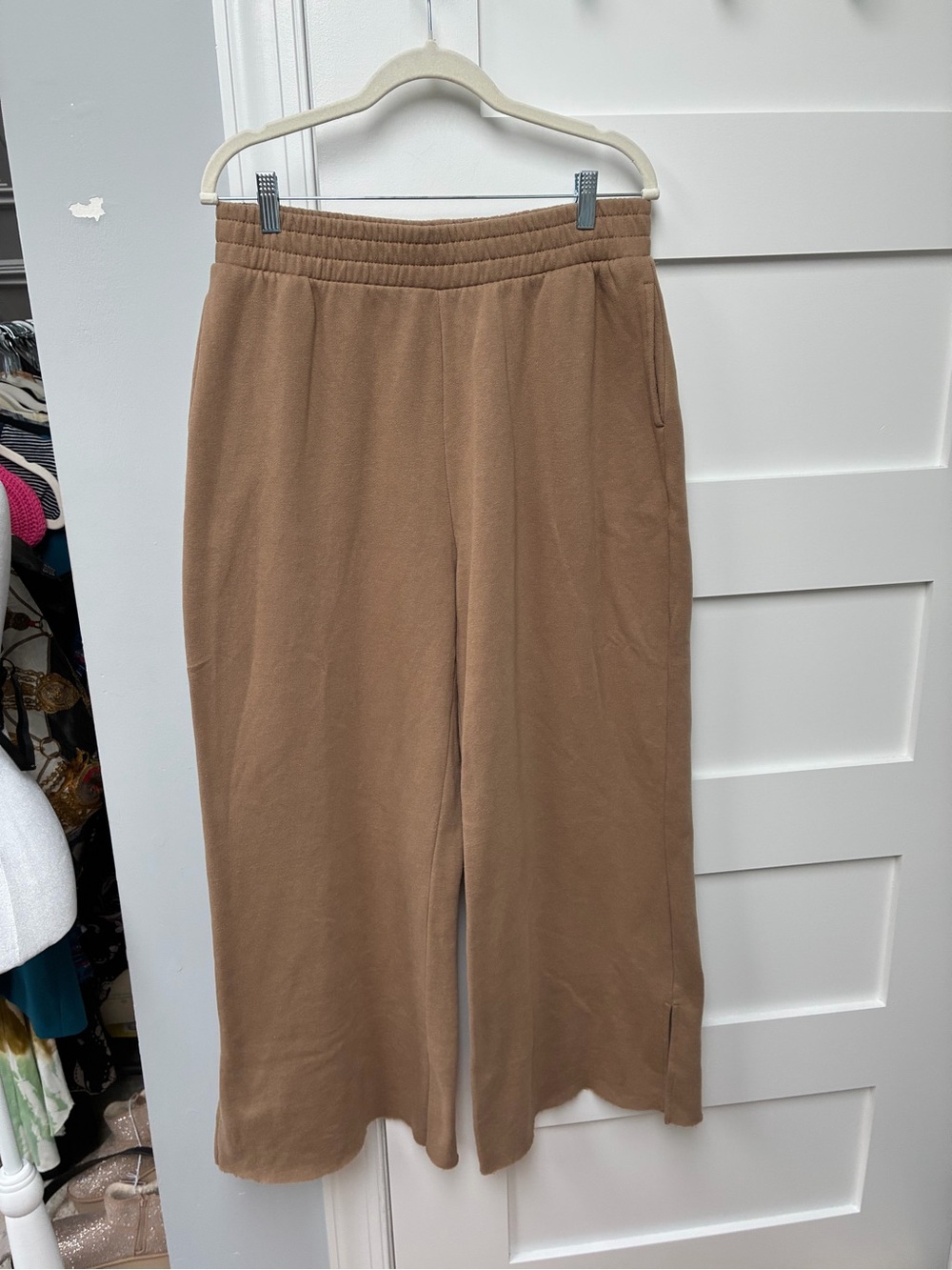 Risen Wide Leg Tan Lounge Pants with Side Slit size XL - Picture 2 of 7